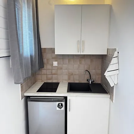 Diplos Apartment *