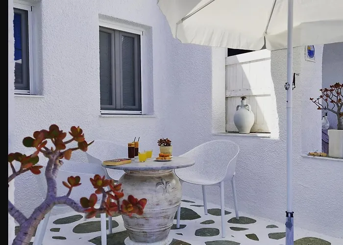 Diplos Parikia (Paros)