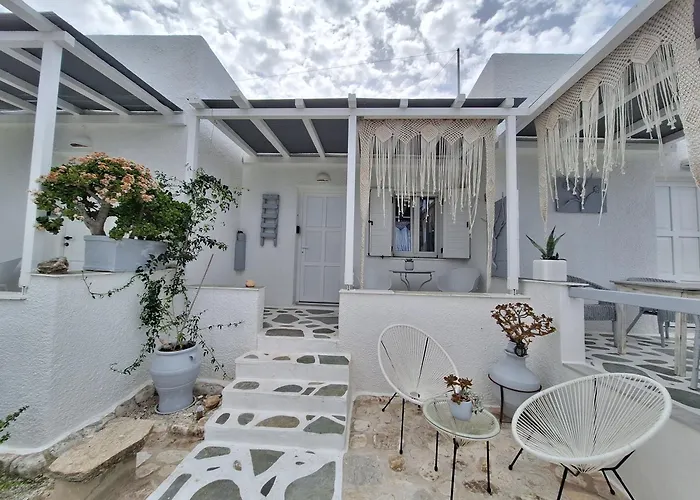 Diplos Parikia (Paros)